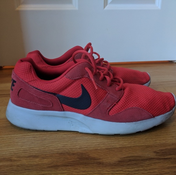 nike soft sole shoes